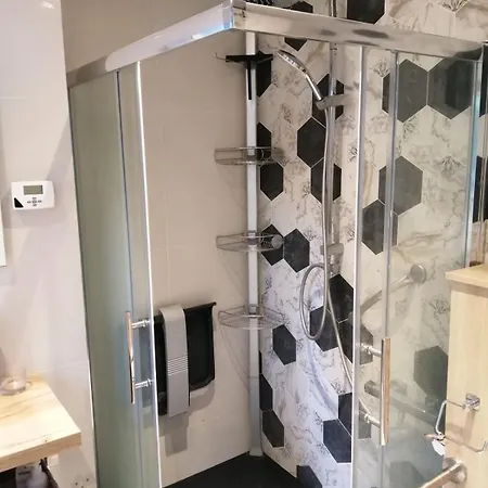 Apartament Vue Rez-de-jardin Piscine