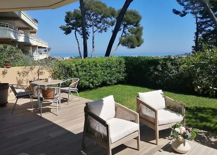 Vue Rez-de-jardin Piscine Apartmán
