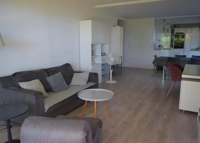 Vue Rez-de-jardin Piscine Apartmán *