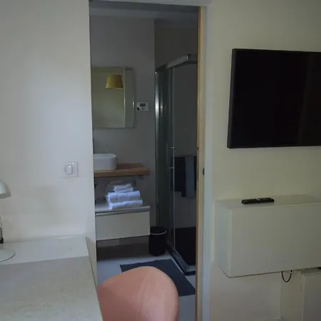 Vue Rez-de-jardin Piscine *